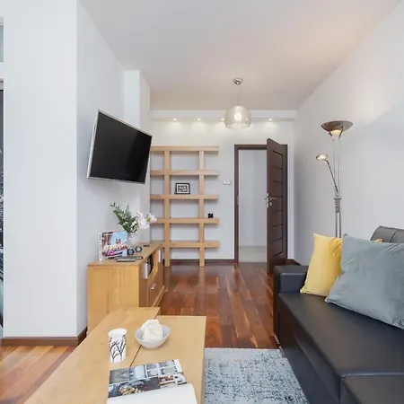 Kraków Błonia Apartment with Balcony by Renters Exterior foto